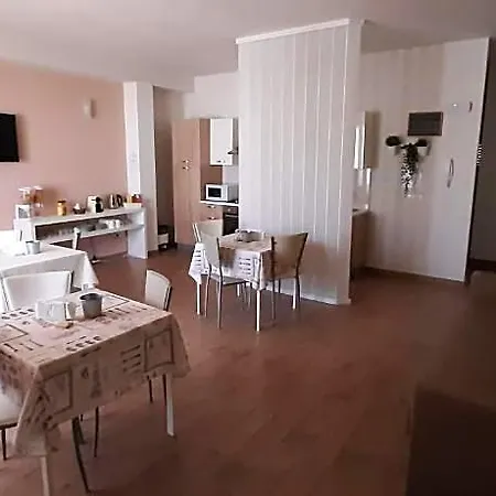 La Creta Bed and Breakfast