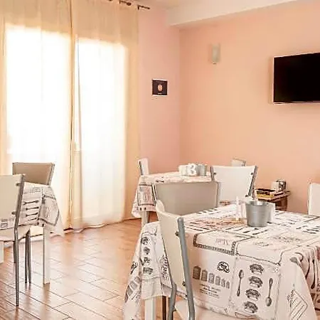 La Creta Bed and Breakfast 3*