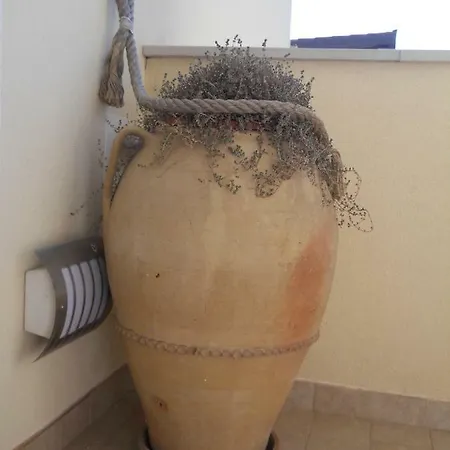 La Creta فندق مبيت وإفطار 3*